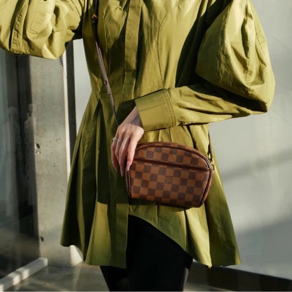 Louis Vuitton Ipanema Pochette - Picture 7 of 9